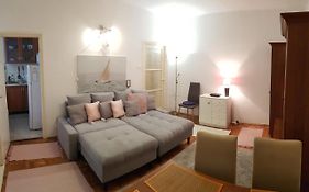 Ravagy Apartman